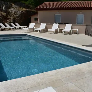 apartmani-anda-martina.in-istria.net/